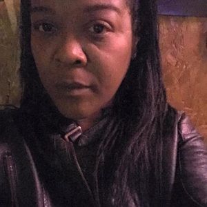 Meet your Posher, Shana